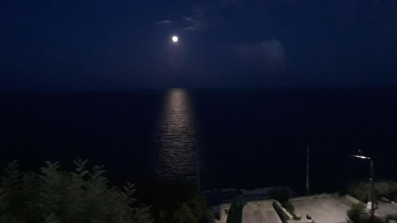 Perla sul mare Adriatico Marittima Exterior foto